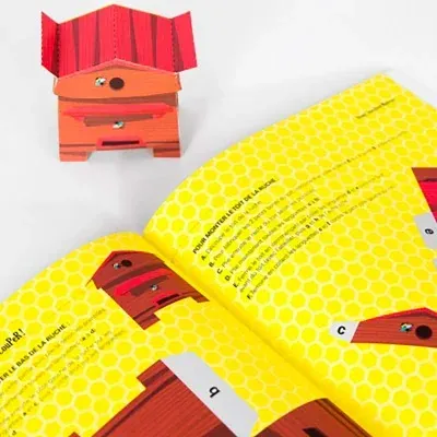 Extrait du magazine George numéro Abeille : PaperToy Ruche Extrait du magazine George numéro Abeille : PaperToy Ruche